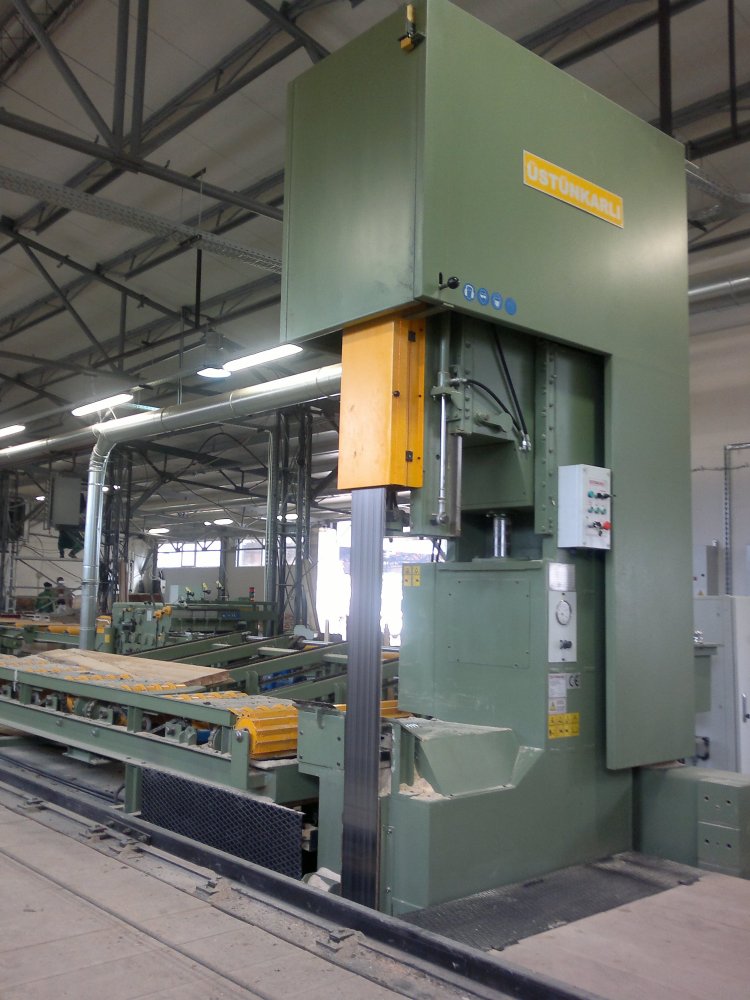 Пилорама ленточная вертикальная UHM_120_M