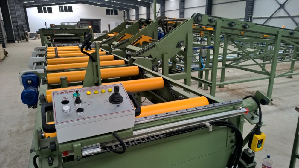 Кромкообрезной станок серии UDKY_800