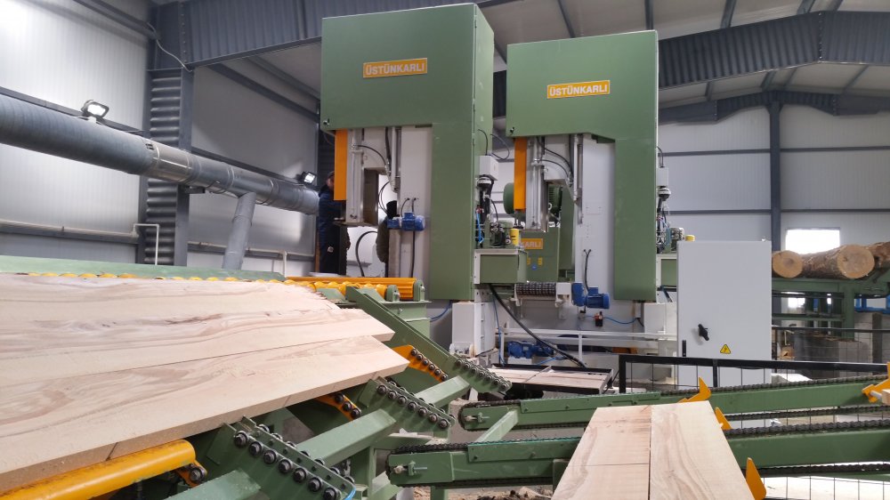 Пилорама ленточная вертикальная UHM_140_H_T