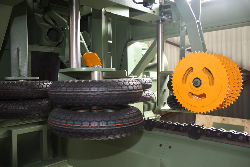 Гидравлический брусовальный станок модели UDKTY 4/16