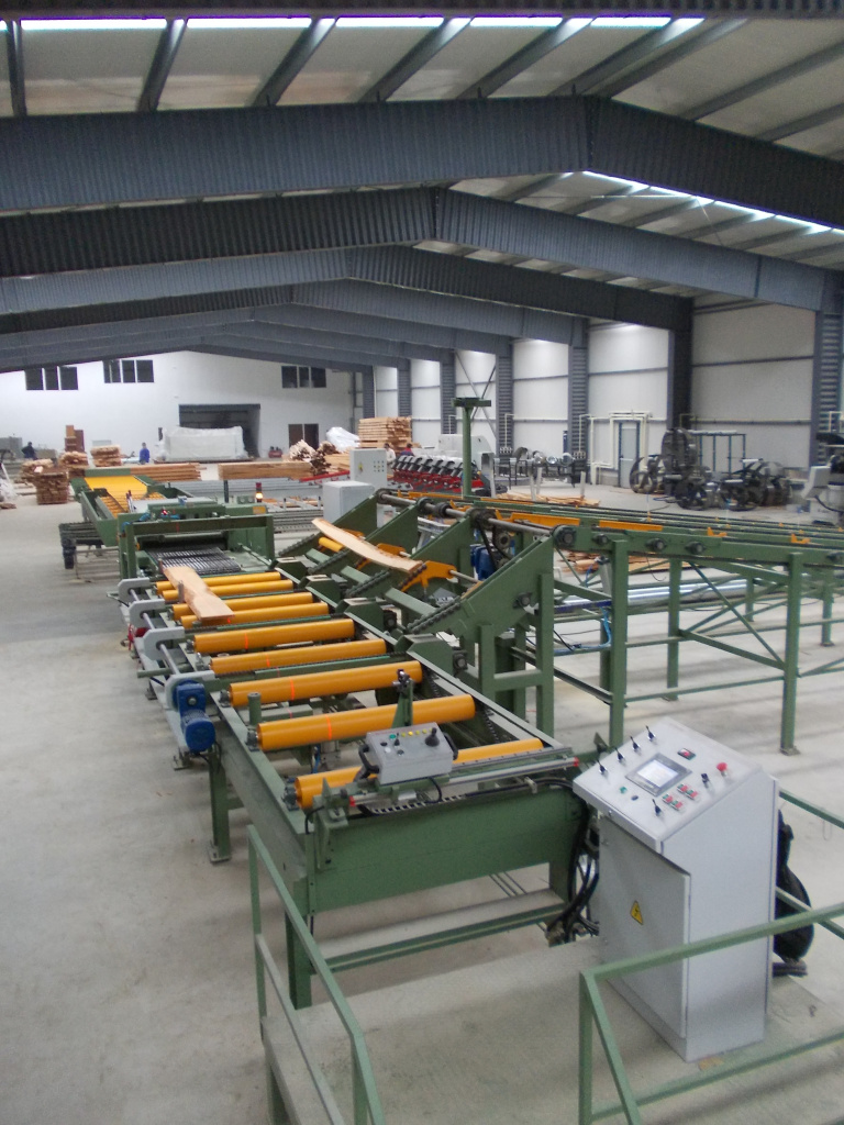 Кромкообрезной станок серии UDKY_500